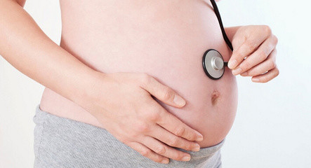 孕妇快要临产前,血压突然升高,尿蛋白阳性,该怎