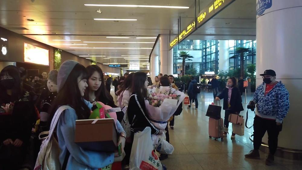 刷数据 购买假粉丝 给艺人加戏 起底流量明星造