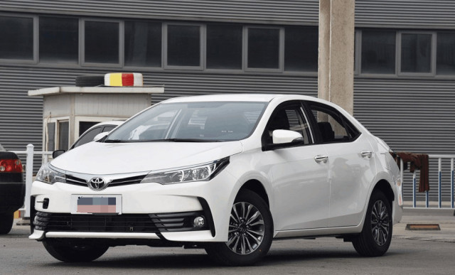 1.8L双擎卡罗拉优缺点分析,真实分享不吹不黑