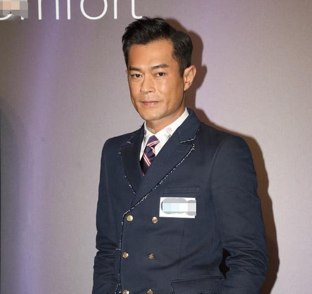 古天乐颈椎错位1厘米已压迫神经?动完手术,他