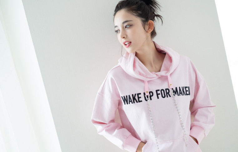 亲密视频风波后,造型师晒古力娜扎大片