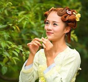 还记得糖宝吗她化身体操精灵,比nba主播美娜更美