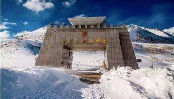 在《汉书》中便记载了此地,那时是西域都护府所管理的皮山国.