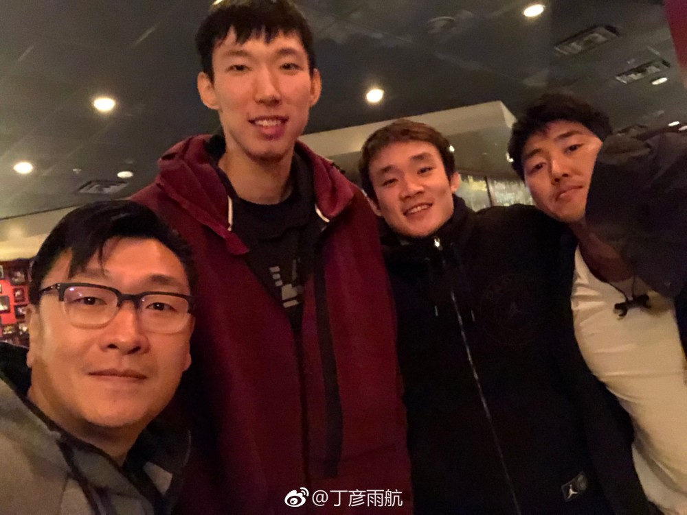 周琦丁彦雨航美国面基 网友:小丁佩琦正在约