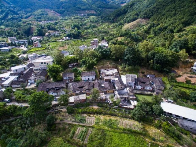 上春古庙上春村