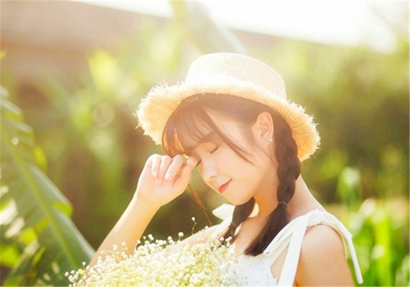 结婚4年来,我第一次戴上首饰化了妆,却是因为