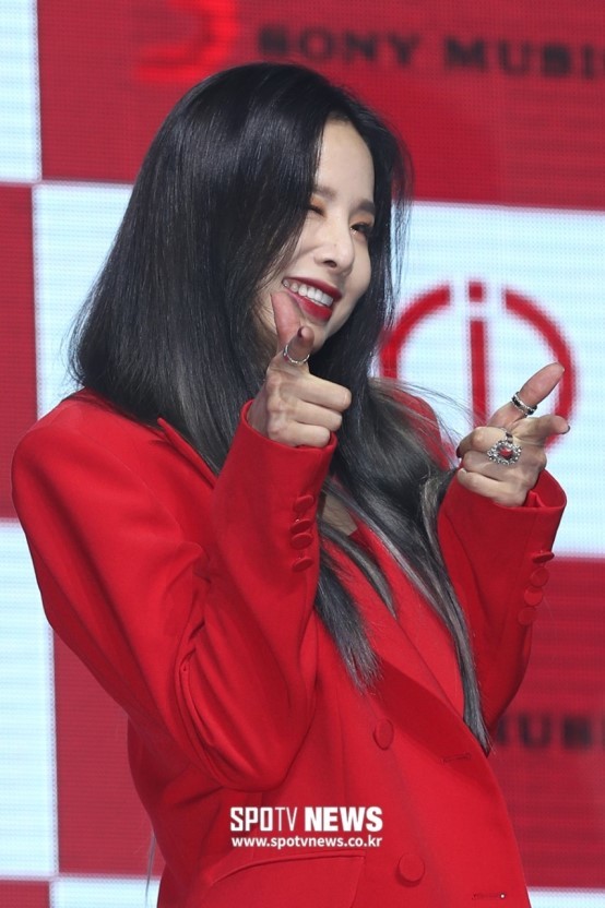 EXID以完整体帅气回归 率智坦言甲亢并未痊愈