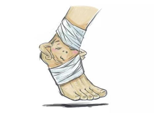 崴脚后的两大错误处理方式,严重可致残!