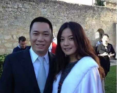 又一女明星宣布离婚,两人长达8年爱情长跑结束