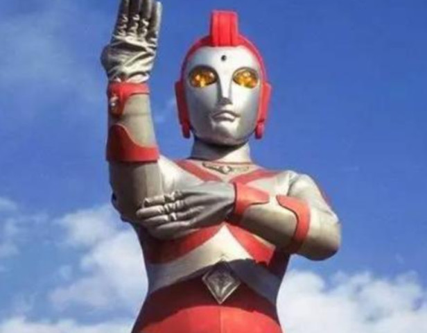 女奥特曼幕后花絮,看到她倒地后,终于知道圆谷为何不拍女奥了