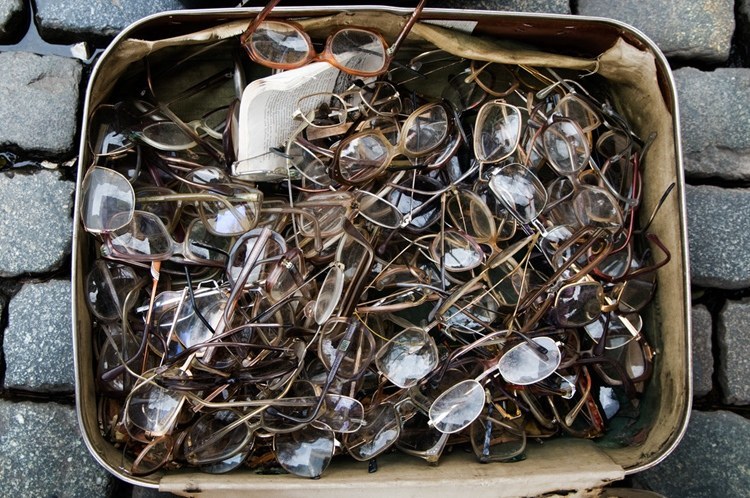 配眼镜验光,去医院还是眼镜店?医学验光是准确