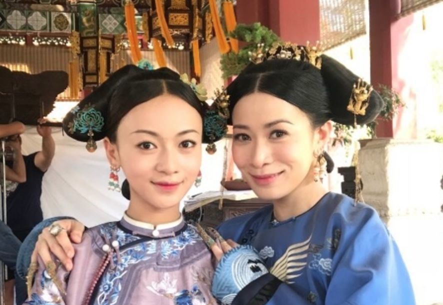 削骨、下巴装了又拆,吴谨言折腾很久还是长相