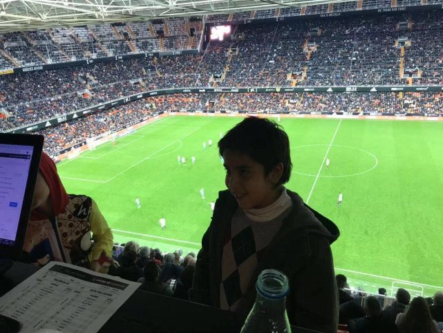 直击-瓦伦西亚妖人再发威 巴列卡诺连换俩队