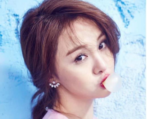 郑爽和替身妍妍同时出演新剧,网友:明星和素人差距一目了然啊