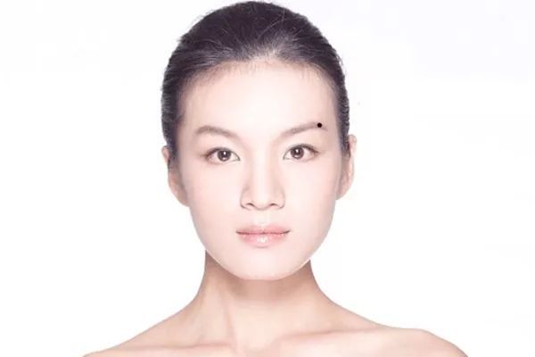 眉中痣 腾讯网