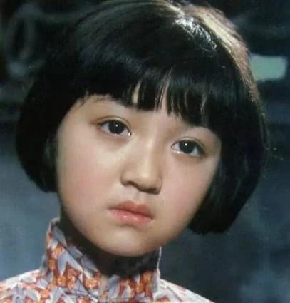 还记得35年前的城南旧事英子眼睛清澈明亮张丰毅没变样