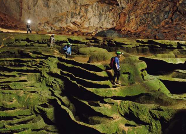 越南发现世界最大洞穴,40层摩天大楼高,里面堪称"世外桃源"
