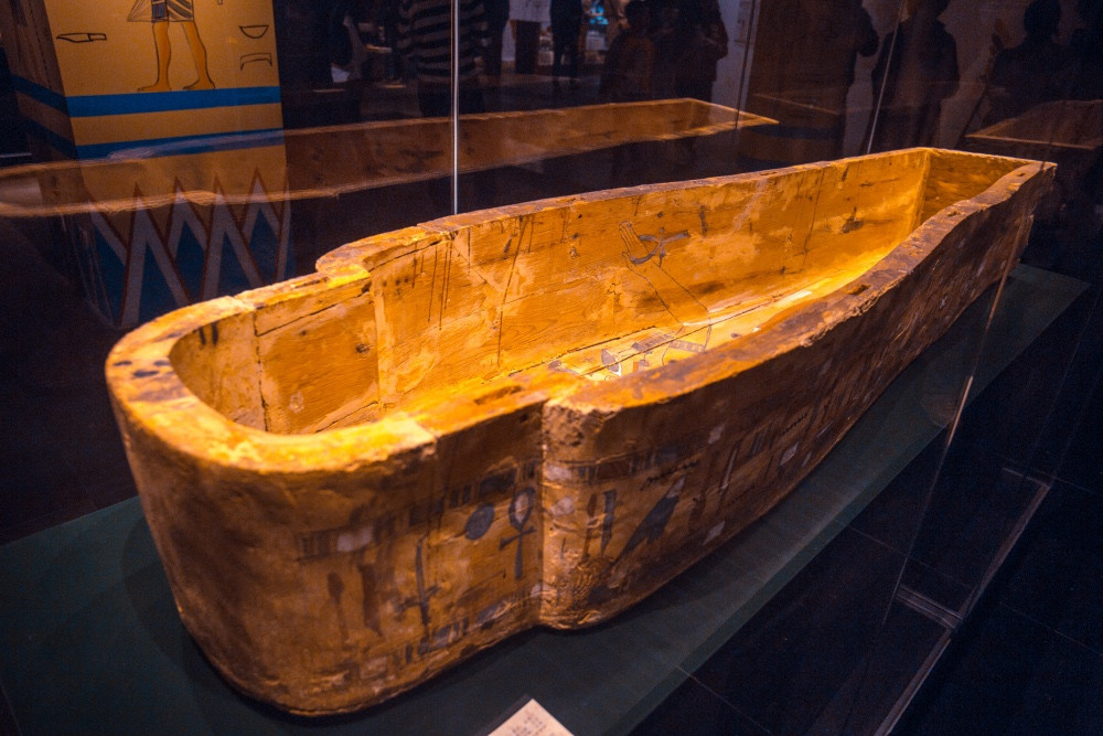 湖北省博物馆探秘古埃及文明:遗体防腐师、木