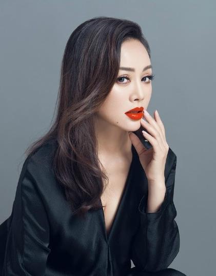 她年轻时曾5天不洗脸,在聊到与女艺人结梁子:不相为谋就算了