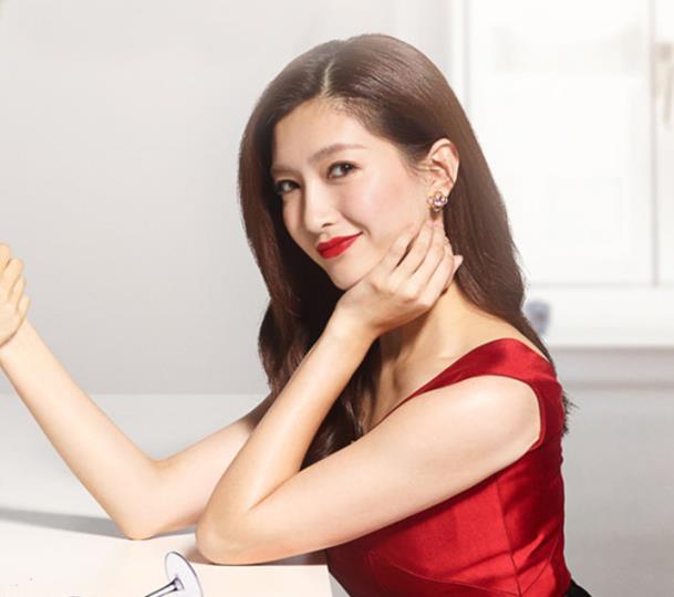 她年轻时曾5天不洗脸,在聊到与女艺人结梁子:不相为谋就算了