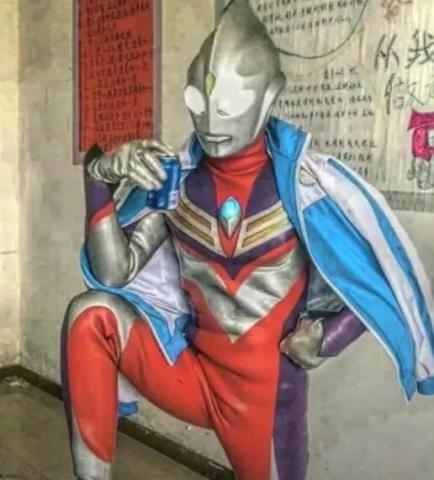 被大古变身错杀的人,有两个黑迪要背锅,最后一个让迪迦陷入癫狂