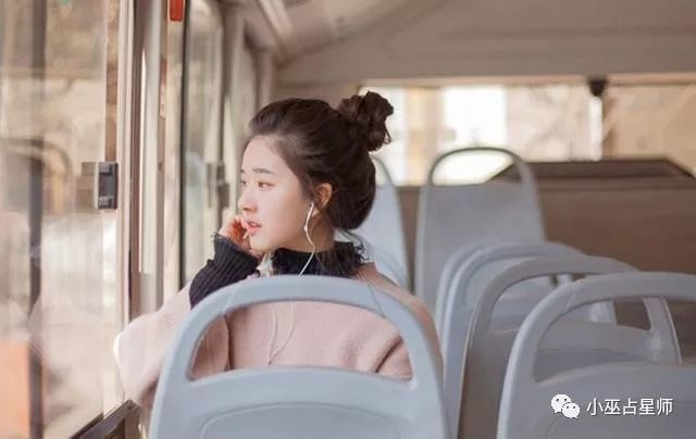 塔罗牌b.权杖8 逆位