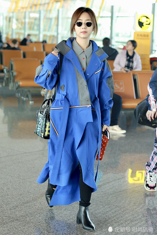 160谭松韵穿这件拼接大衣秒变150,小个子女孩