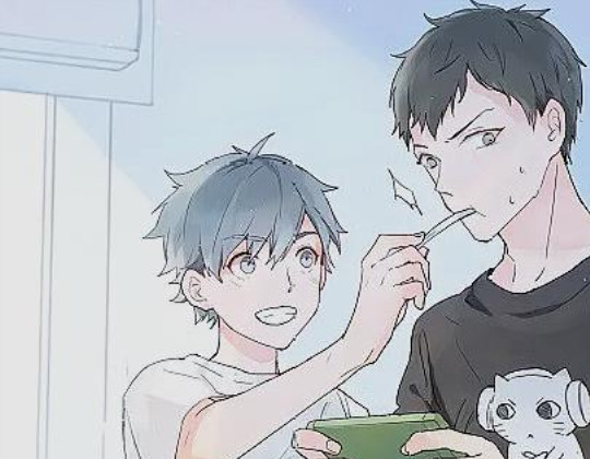 三本耽美宠文推荐:韩复温热的鼻息蹭着裴缜的