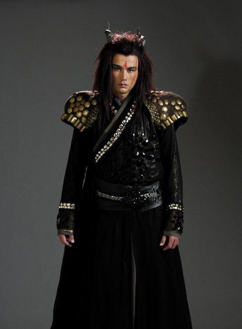 从不动情的魔尊重楼为何翩翩会对紫萱情有独钟原来是因为心