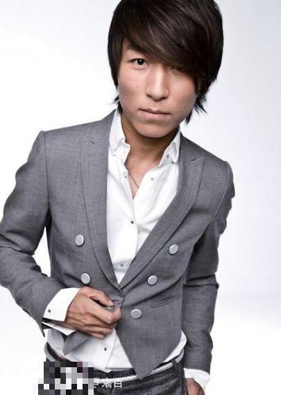 李雨桐微博爆料后,陈羽凡被爆吸毒,网友这瓜我们已经吃饱了