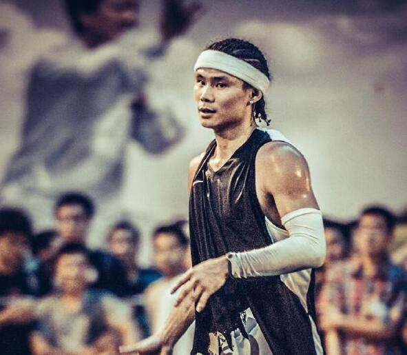 33岁新秀吴悠当年试训不让上却让我表演转球盼去掉街球标签