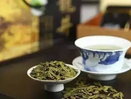 喝茶|中年多喝茶，老了少吃药！