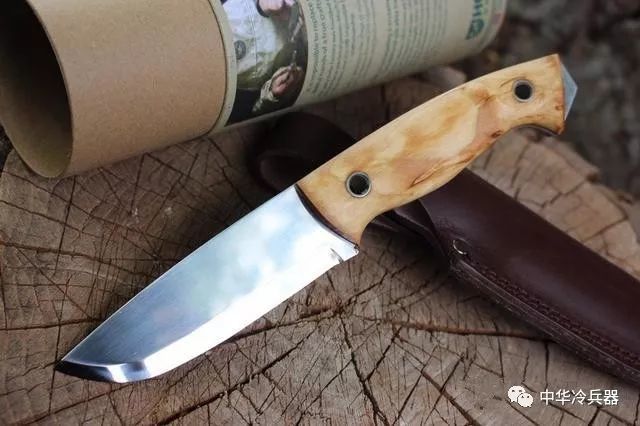 挪威人手一把的北欧猎刀精致小巧的helle猎刀