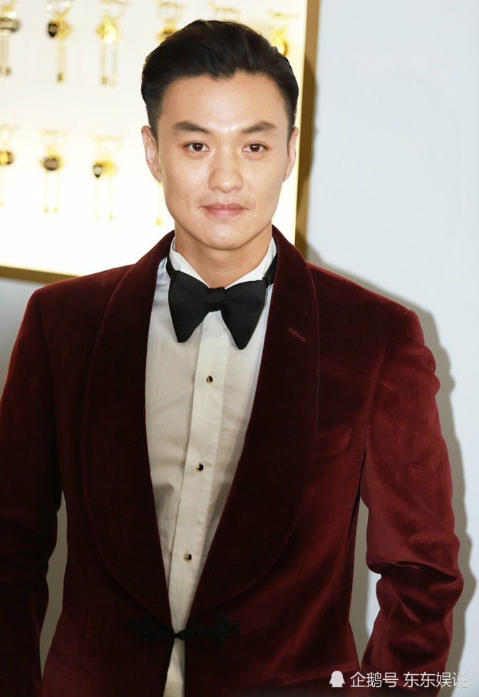 36岁周一围近照,为奶茶事件道歉,妻子朱丹却力