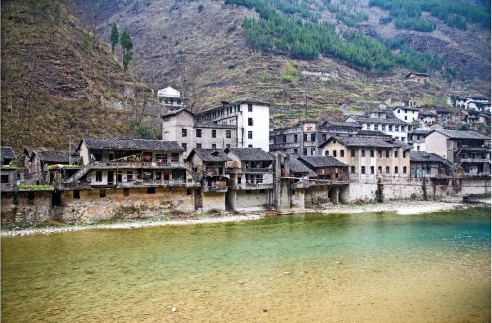 宁厂古镇:巴山峡谷中藏了一座中国盐都