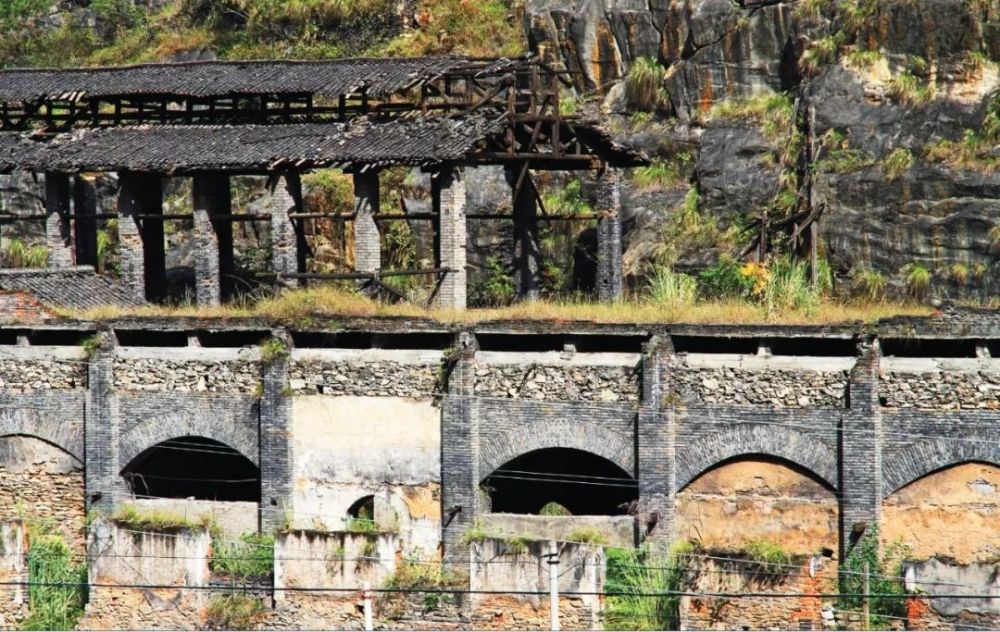 宁厂古镇:巴山峡谷中藏了一座中国盐都