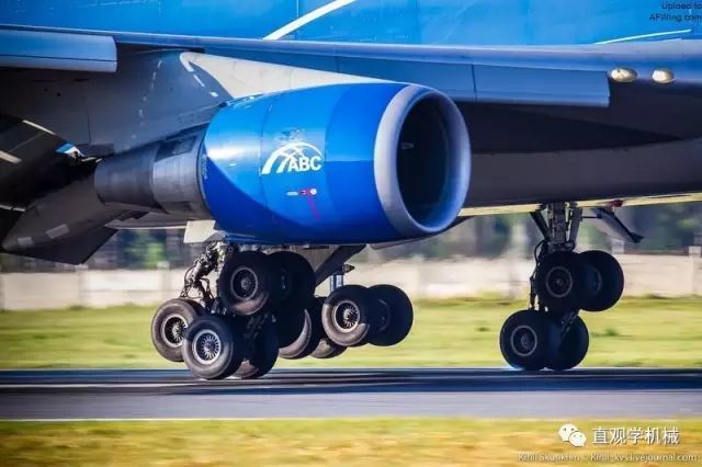 起落架|形形色色的飞机起落架，一个能承受上百吨起降冲击力量的结构