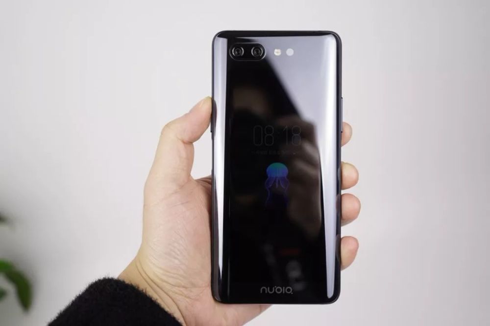 不一样的全面屏?努比亚X 体验评测