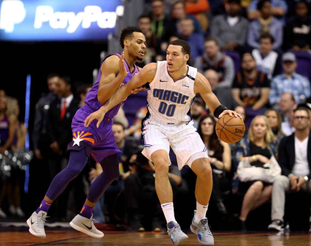 NBA今日综述:保罗复出火箭狂胜马刺 湖人主场