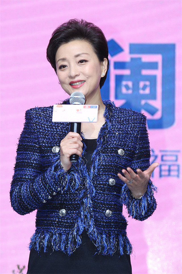 杨澜来汉揭秘幸福真谛左右沙发携手欧亚达开启首届武汉幸福论坛