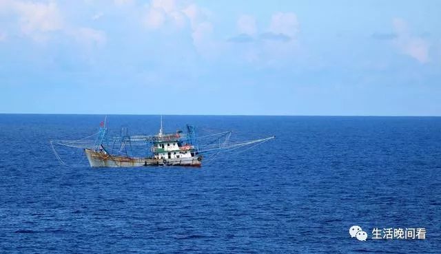 打开腾讯新闻,查看更多图片 >公海是全世界人民共享的,所以说世界上的
