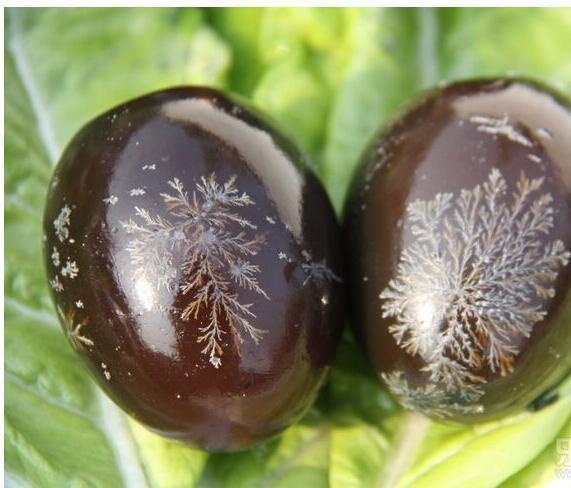 教你自己在家做皮蛋 方法简单 8天个个起松花 比买来的还好吃