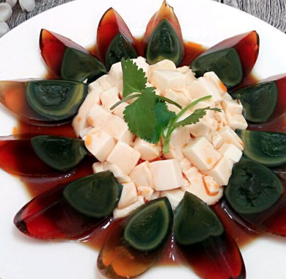 教你自己在家做皮蛋 方法简单 8天个个起松花 比买来的还好吃