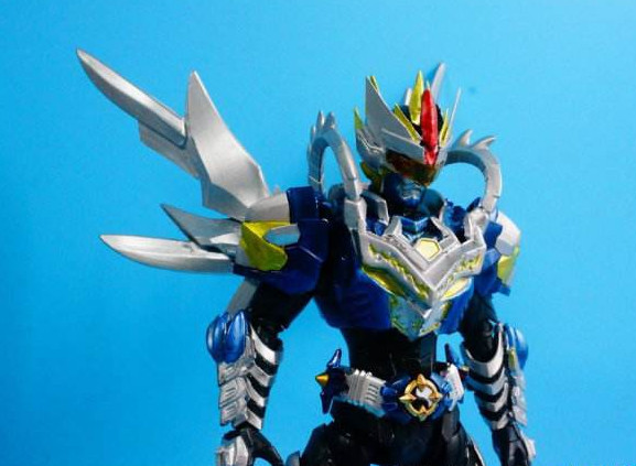 《铠甲勇士》风鹰终极形态登场!这下飞影铠甲终于败给他了!