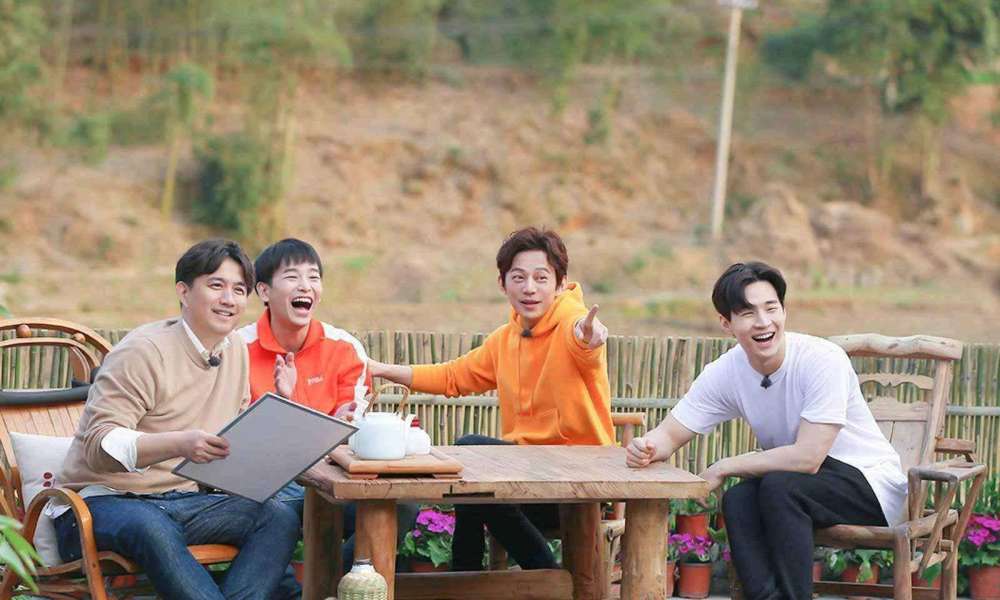 黄磊|《向往的生活》四季，一步步变身专职厨师的黄磊，用行动表达不满