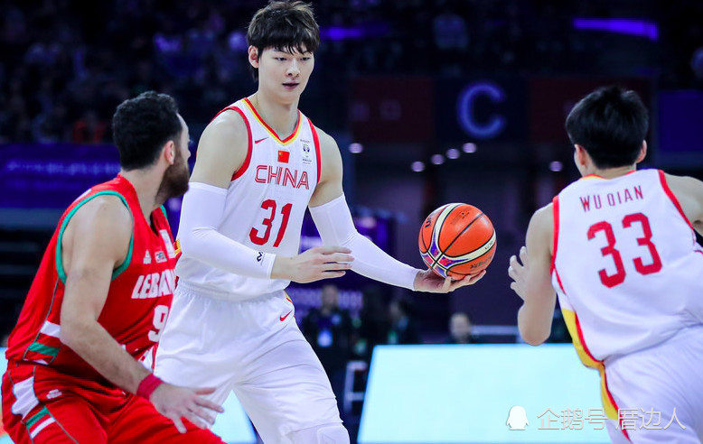 王哲林涨球了!梦幻脚步连耍前湖人中锋 世界杯