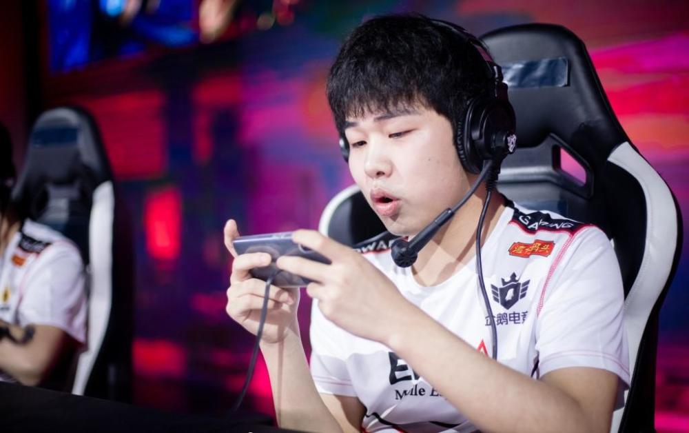 EDG.M的逆袭之路:从六连败的吊车尾到挺进