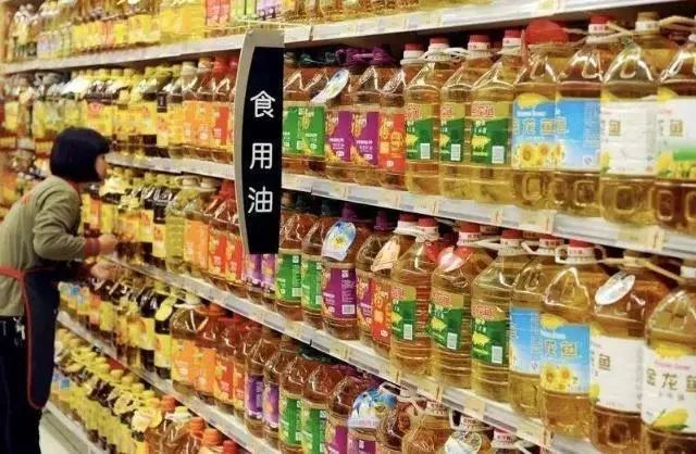 超市員工說漏嘴買食用油時有這三個字的大多是勾兌油