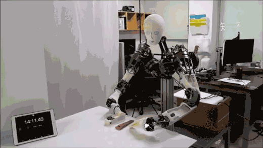 底盘灵活,手部有力度,还手速逆天……|idex|iri|lims|类人机器人|底盘