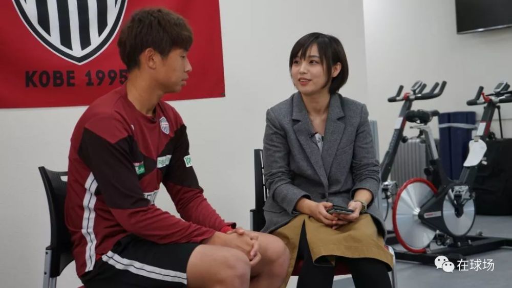 日本高中生直通J联赛并肩伊涅斯塔 90%学生放